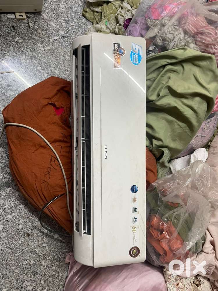 Lloyd Split Ac