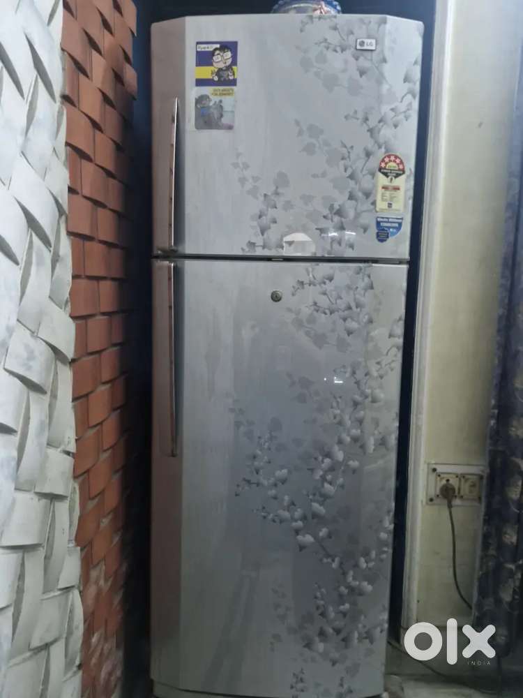 290lt Fridge in perfectly working condition