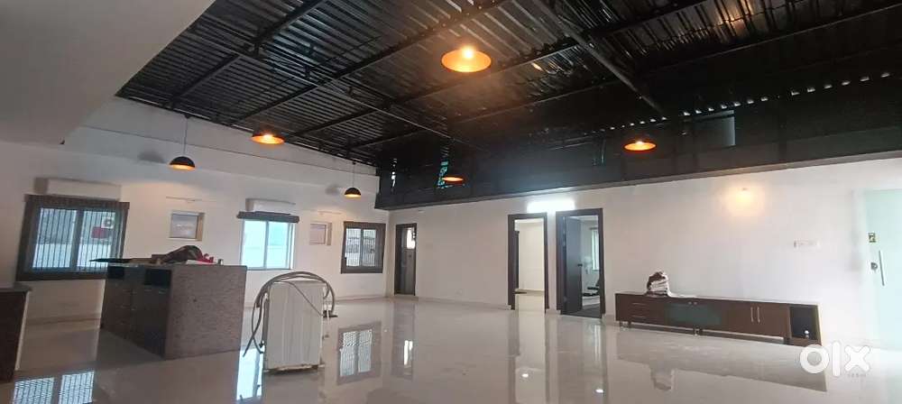 PENTHOUSE FOR RENT IN LANCO HILLS