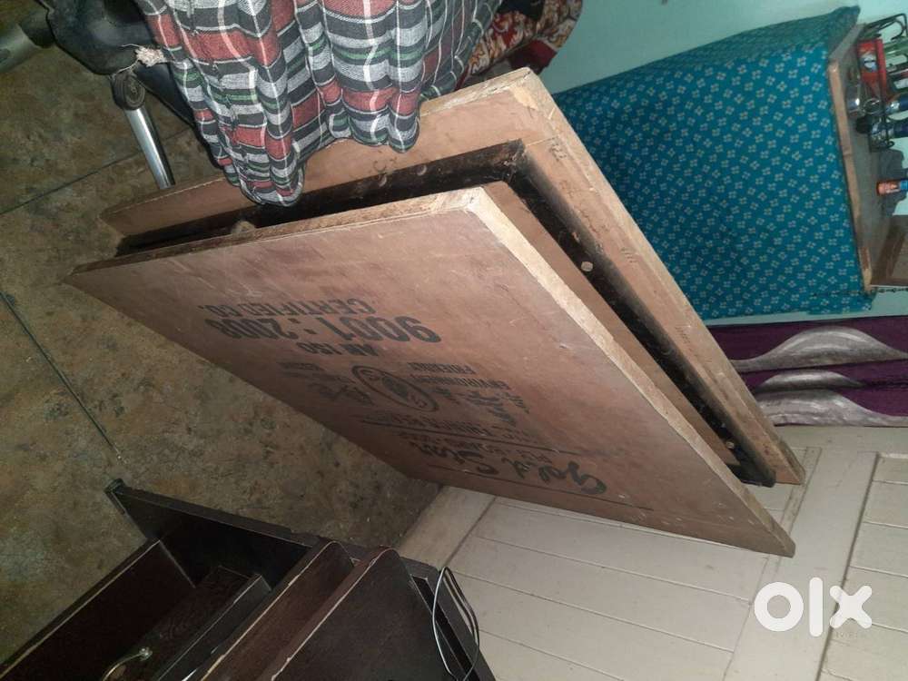 Folding wooden bed with gaddha