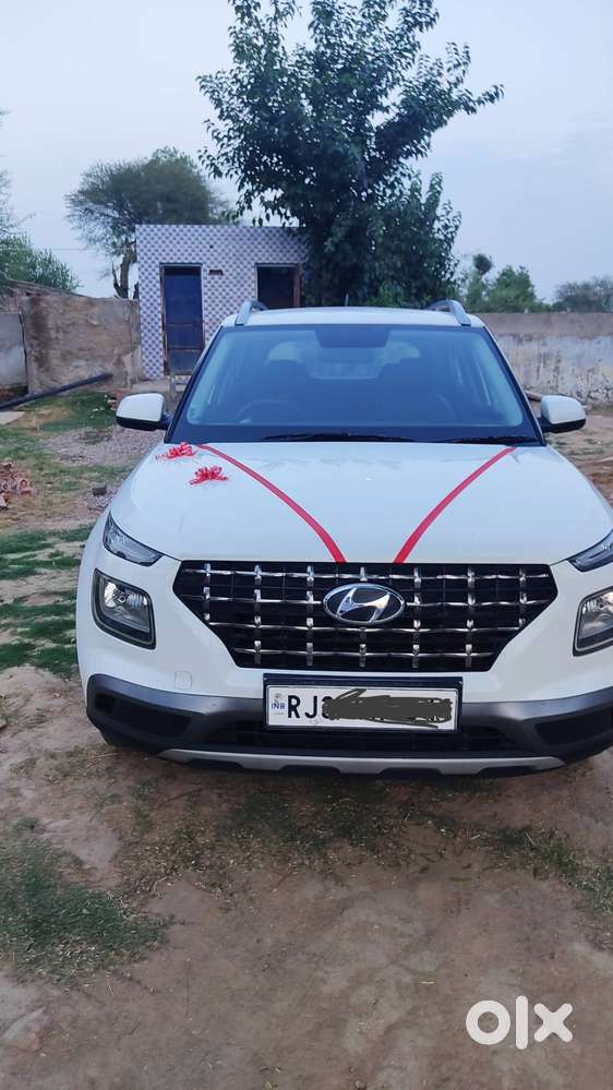 Venue S+ Best Condition