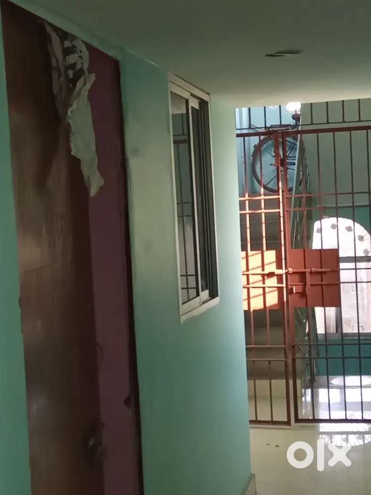 2 rooms with kitchen bathroom hall