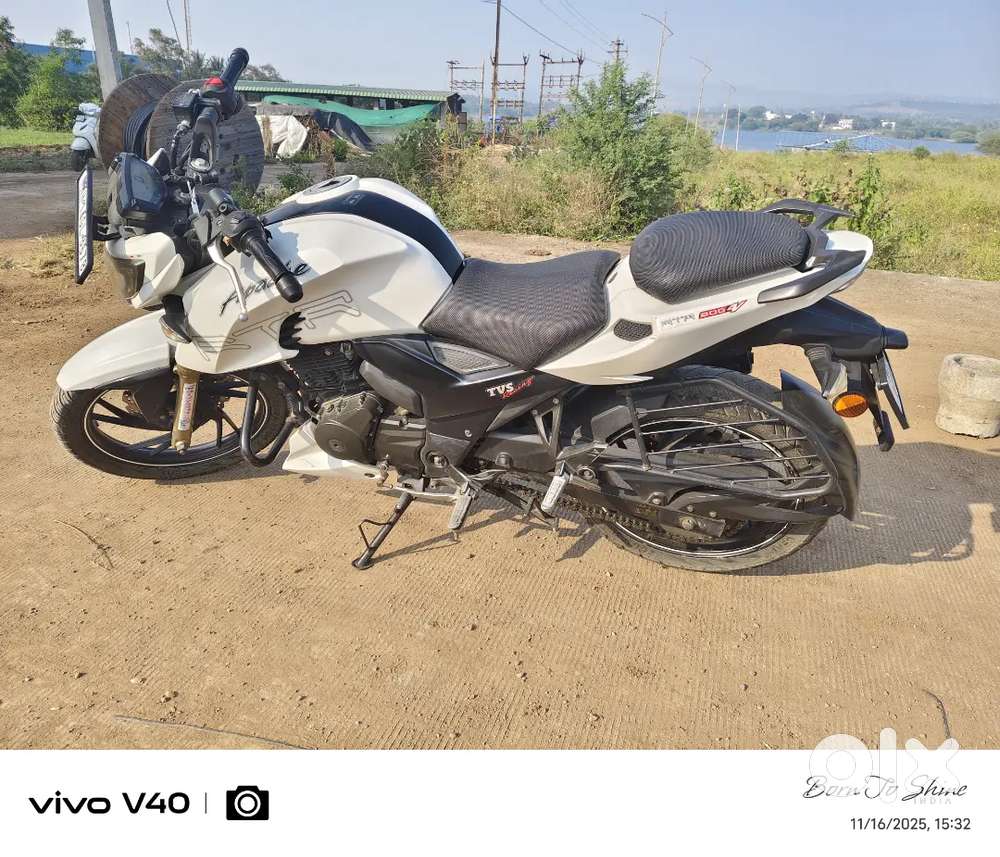 TVS Apache RTR 200