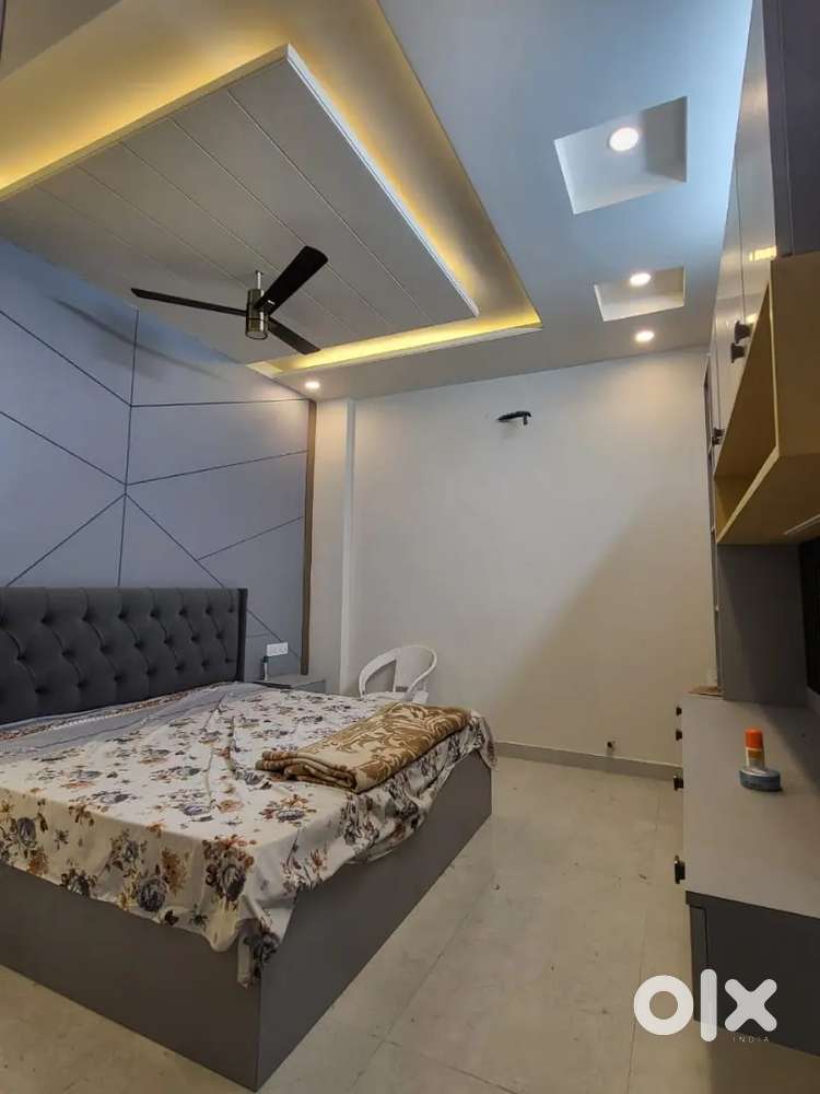 We have 3 bhk 4 bhk 5 bhk luxurious properties available