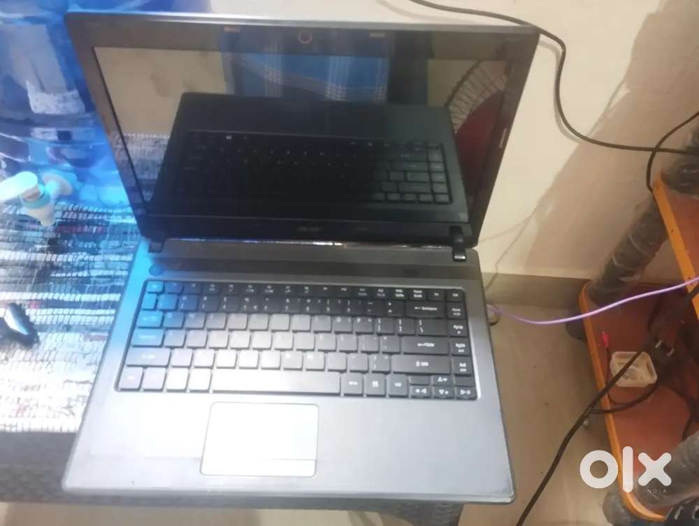 Acer,   (model no -ZQH)