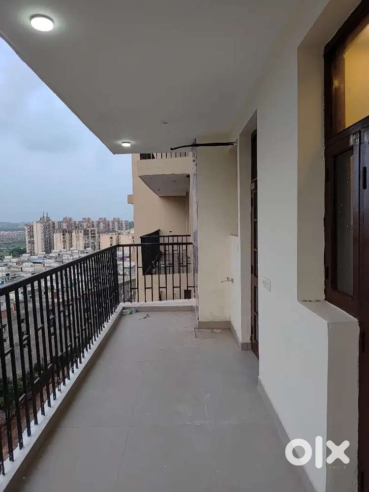 3bhk flat Society chinar apartment