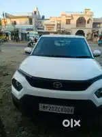 Tata Punch  2023 Petrol 33000 Km Driven