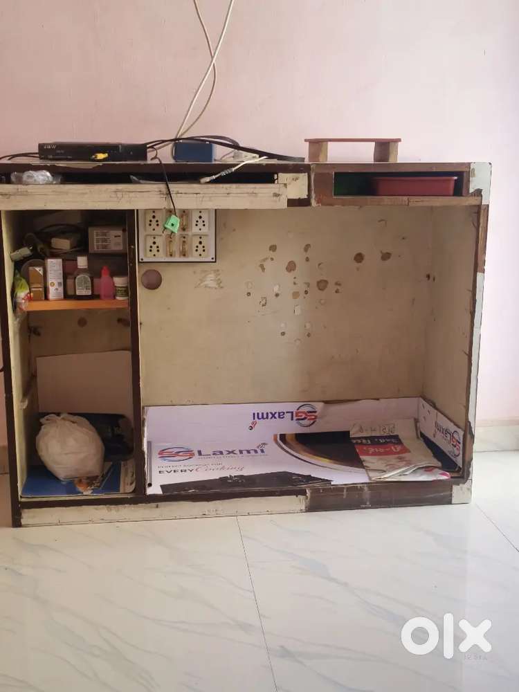 Table for computer, tv and other uses