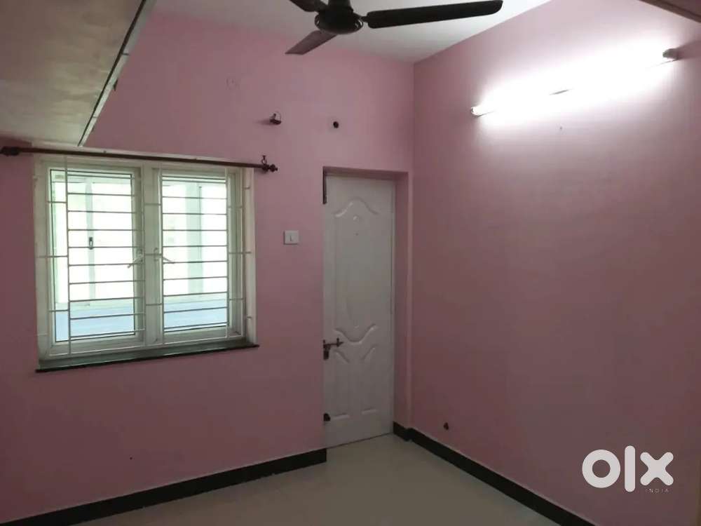 Female Flatmate Wanted / Room for rent in a 2BHK