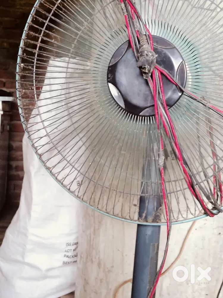 Dusre number per aane Wala kharrate wala fan
