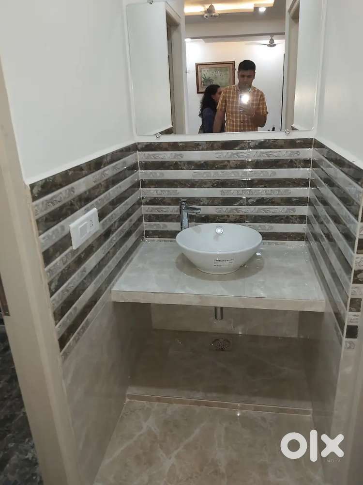 2 bhk available for rent at prime location ( Ojas Imperia)in jabalpur