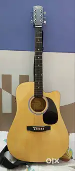 Fender Squier Trans-Acoustic Guitar – Excellent Condition, Rich Tone!
