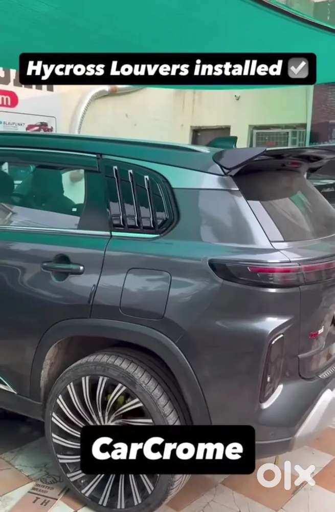Grand vitara window Louver side vent