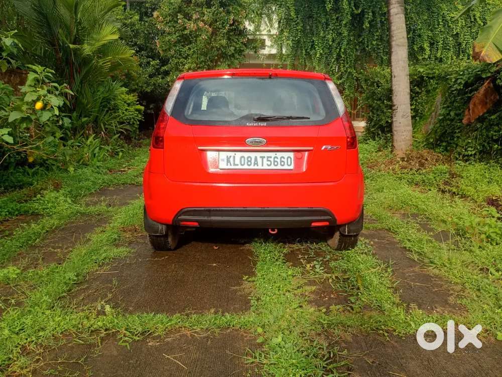 Ford Figo 2010 Petrol Good Condition 2and 3 family change rc owner