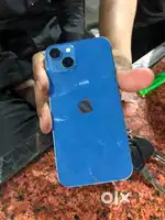 Iphone 13 blue