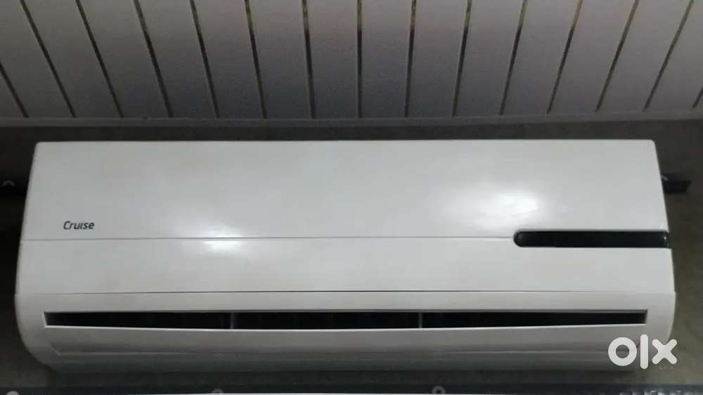 Cassette air conditioner for office use