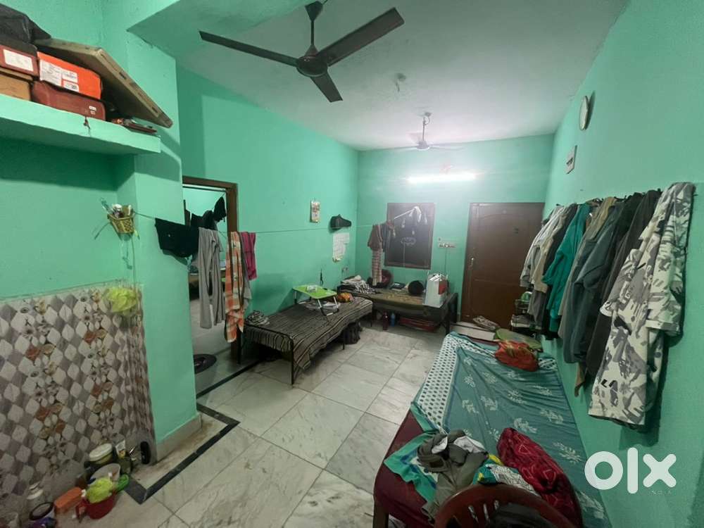 Sharing Room for Male bachelor (Bike not allowed)