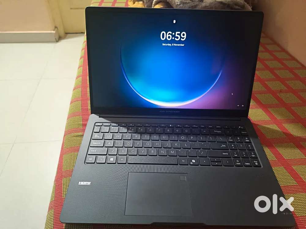 Asus ExpertBook P1 – 13th Gen i3  16GB RAM  512GB SSD