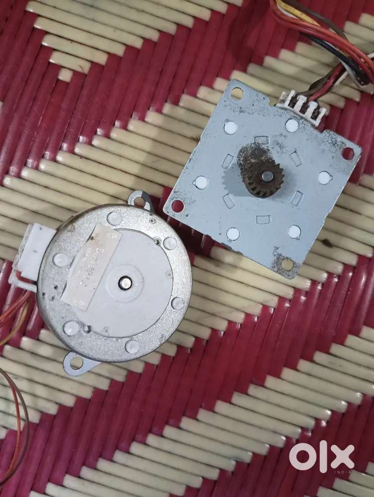 STEPPER MOTOR