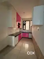 3 bhk semi furnished flat available for rent