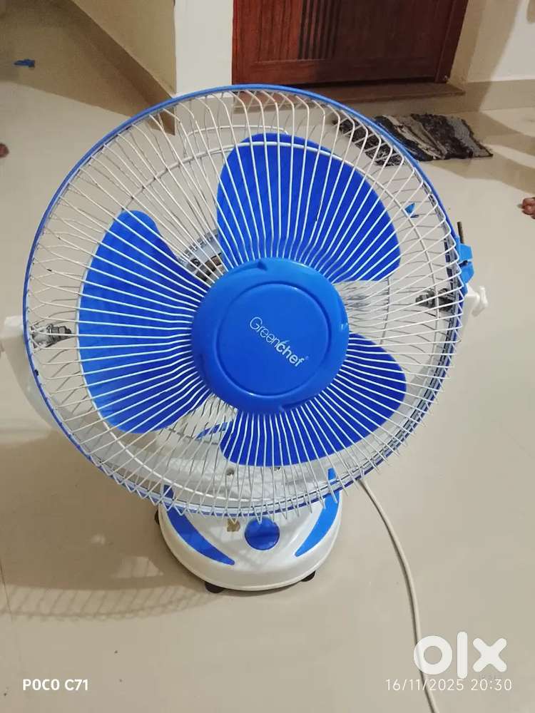Table fan for urgent selling