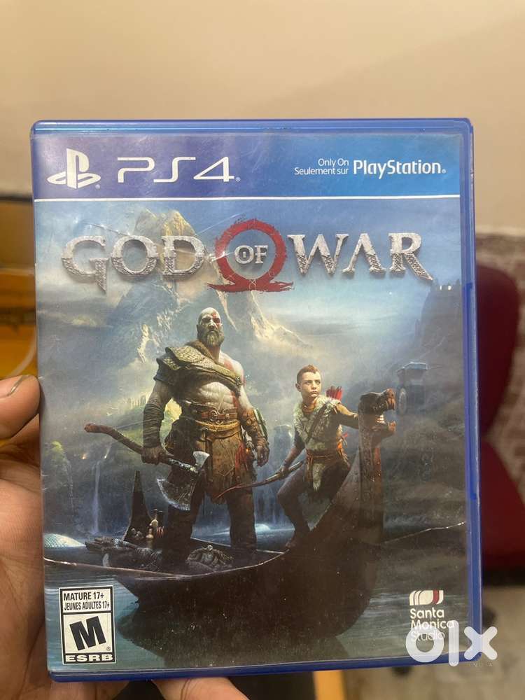 Wwe 2k22 and god of war 4 ps4