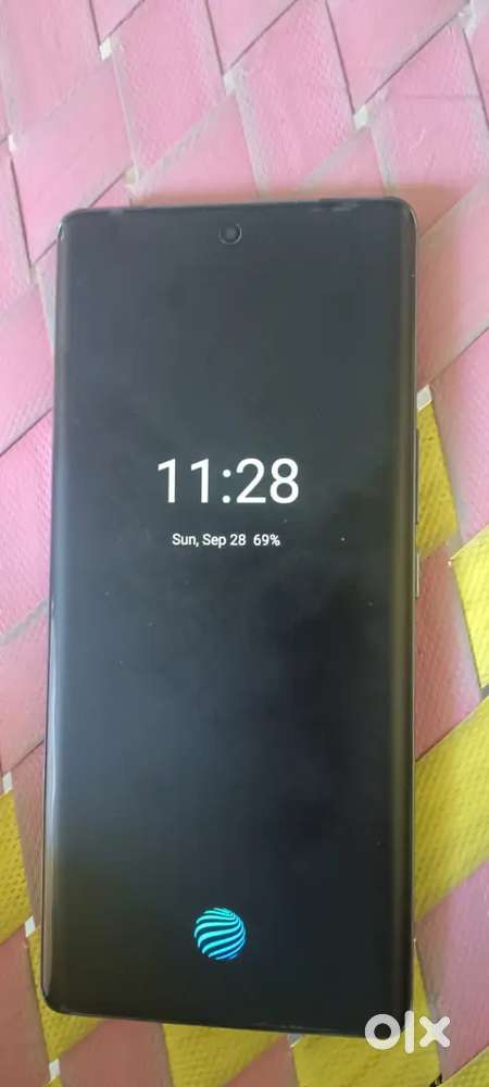 Vivo V 27pro 8/256 battery health-80