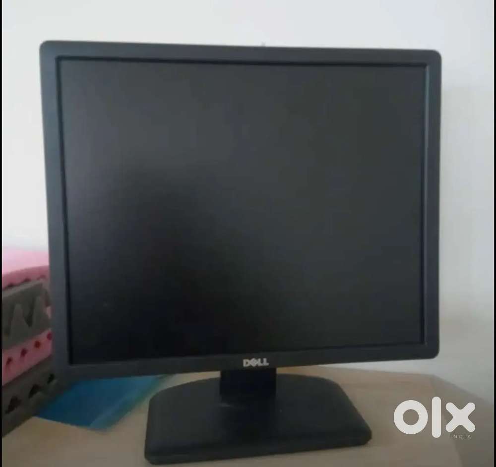 Dell Square Monitor