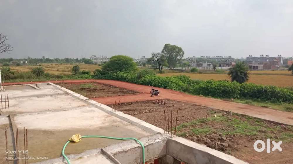 भानपुर ब्रिज से मात्र 2 किलो मीटर की दूरी पर प्लॉट उपलब्ध