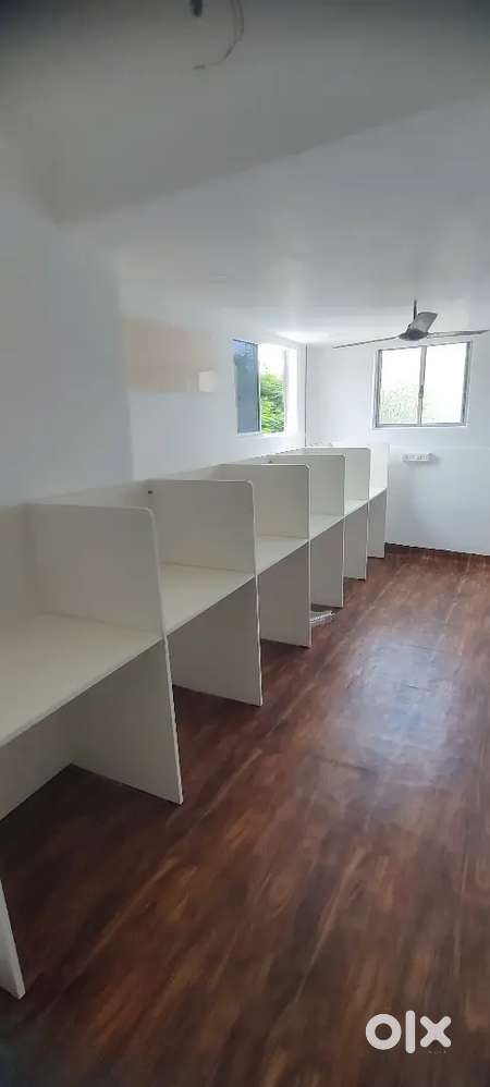 6 seater office space for rent 120sq ft