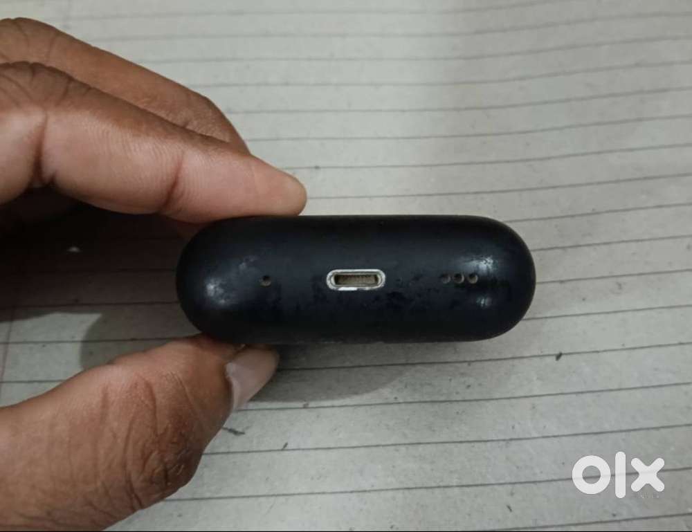 Apple Airpods 2 Only Case Black Colour