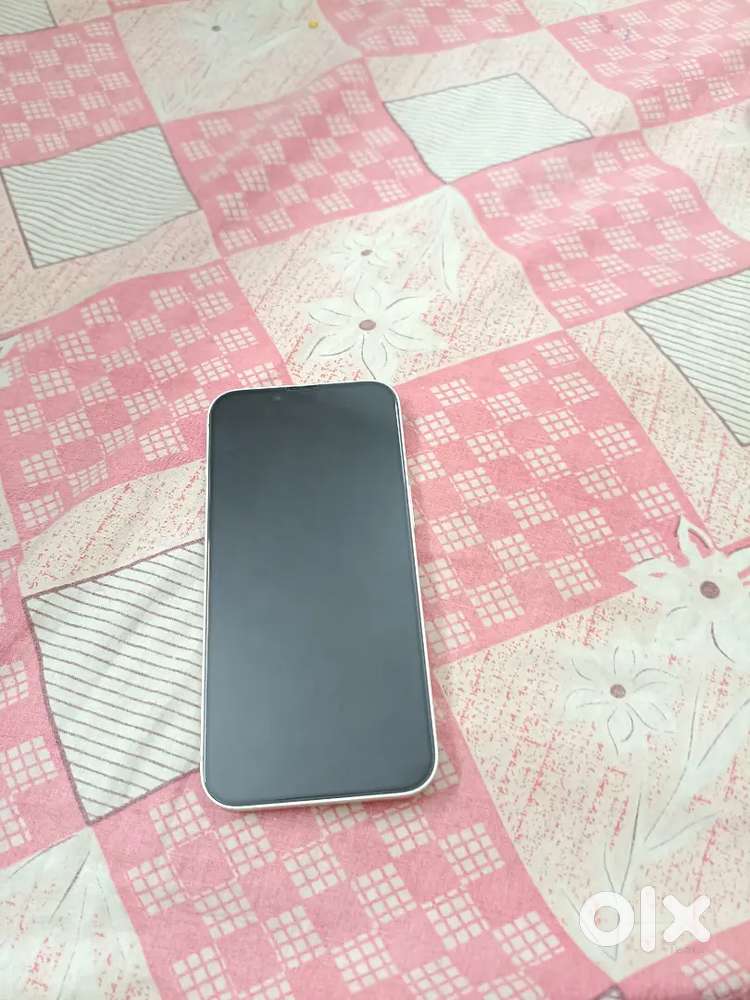 I phone 14 full maintain and first hand bil box and charger available