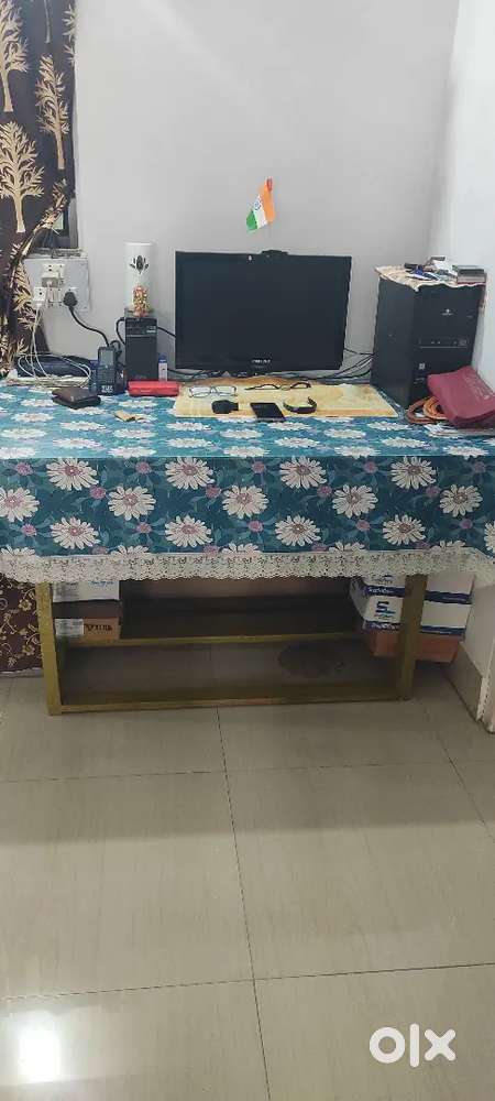 *Folding Computer Or dining Or study Table*