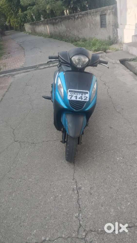 Bahut acchi scooty hai
