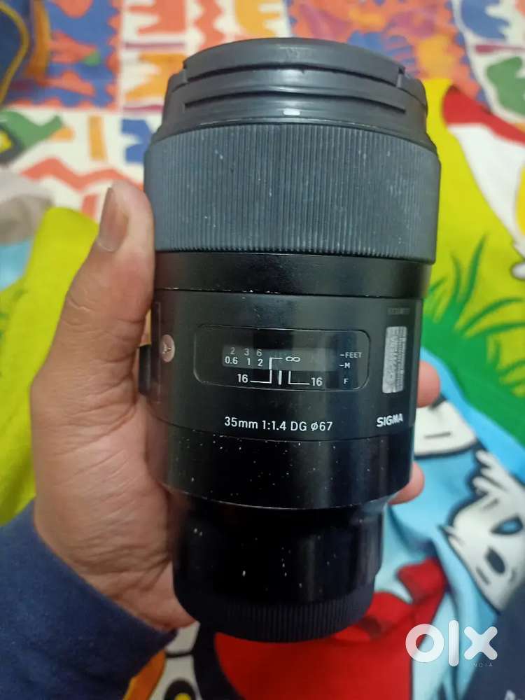 Sigma 35mm 1.4 full frame lens