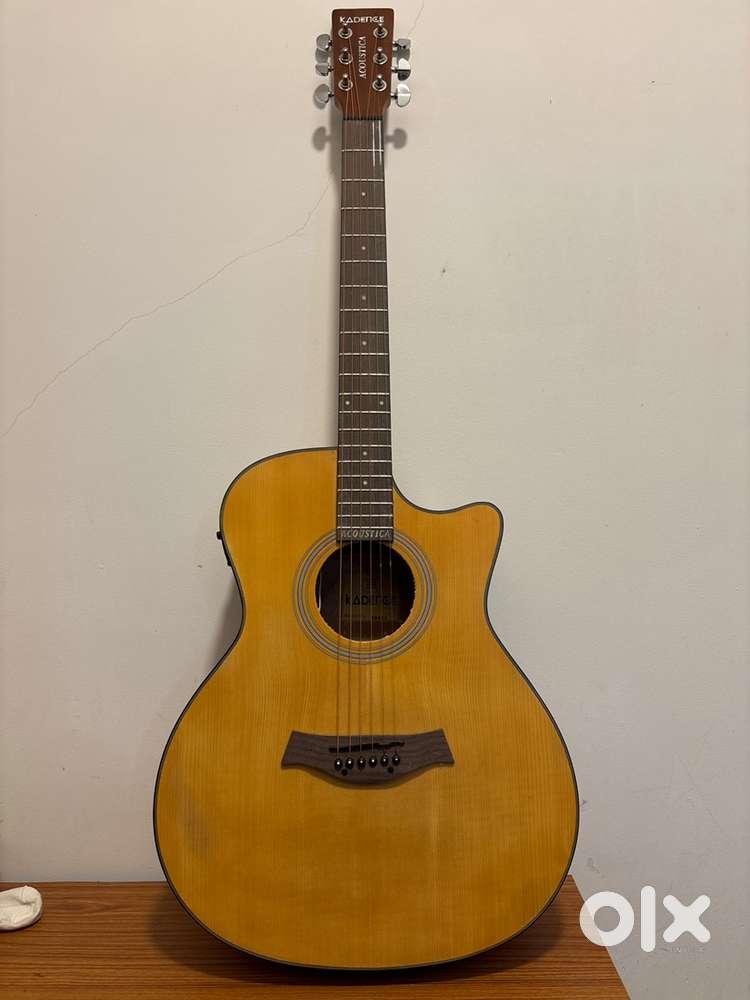Kaidense Acoustic Guitar with Bag