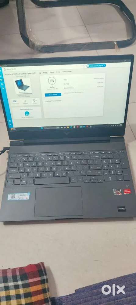 Hp victus gaming laptop. One month old. 144hz ips display. Negotiable.