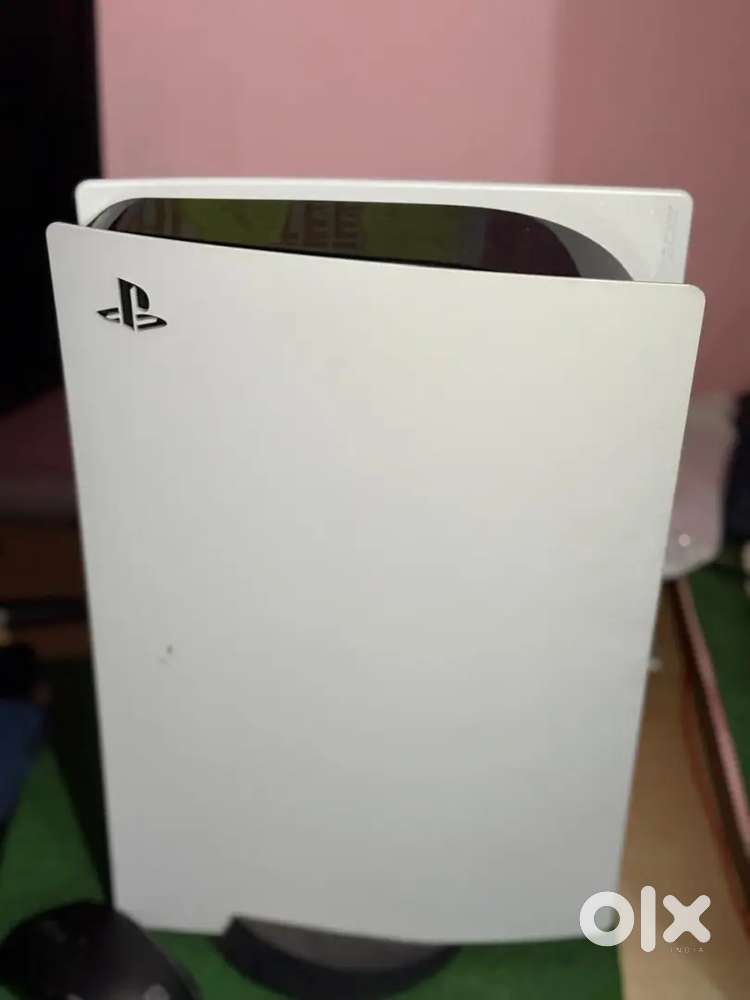 PS5 dis edition with two controller