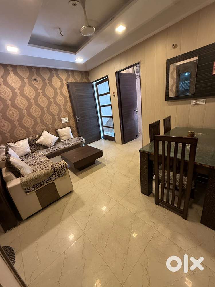 3Bhk Ground Floor flat available for rent in sunny enclave