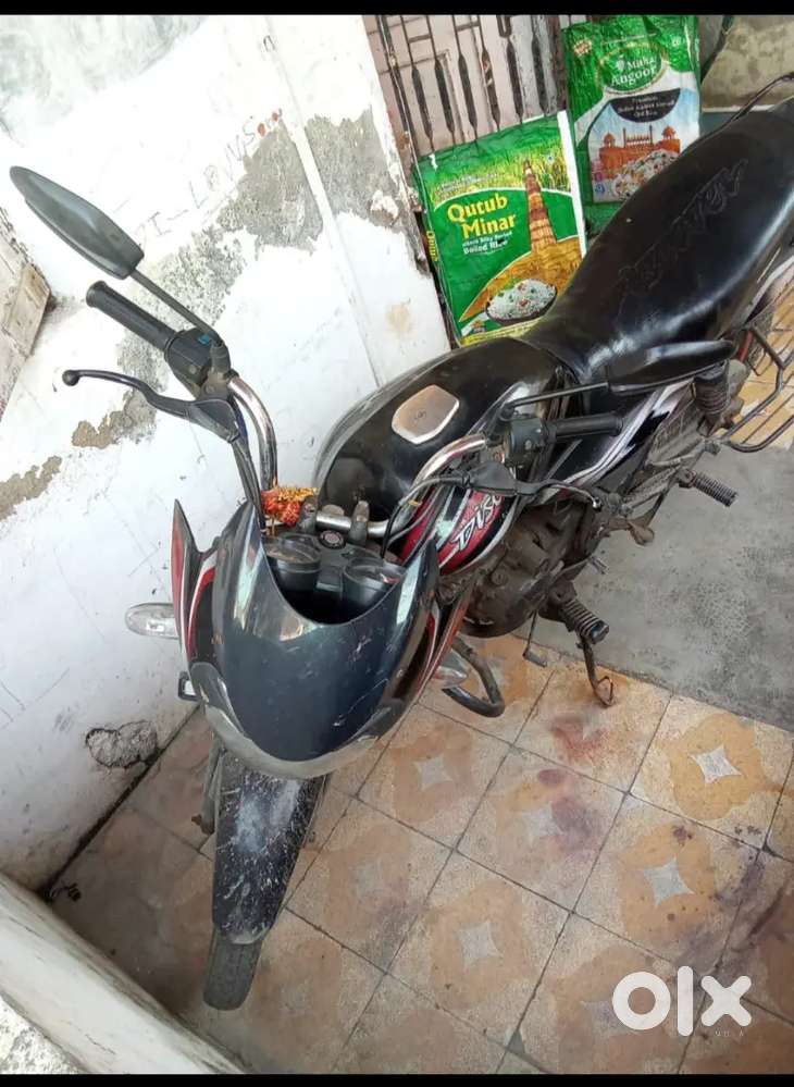 Main auto riksha khareed liya hun