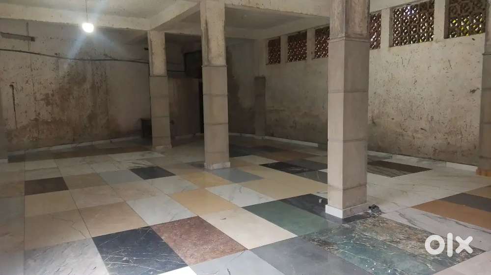 Prime shop space for rent