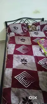 Single iron bed 4*6