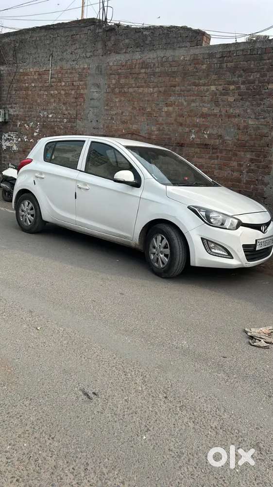 Hyundai i20 2013 Diesel 96000 Km Driven
