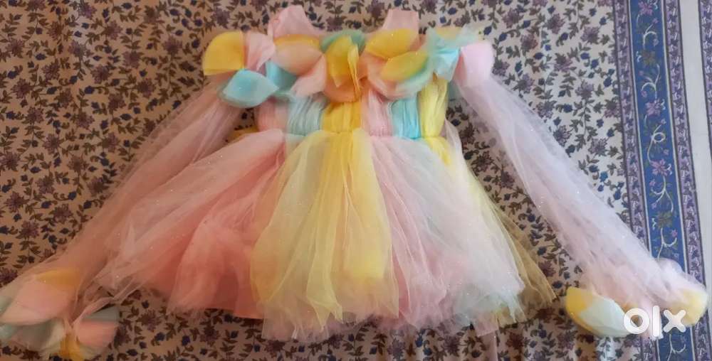 3 - Best fancy dresses for girls under 3years old