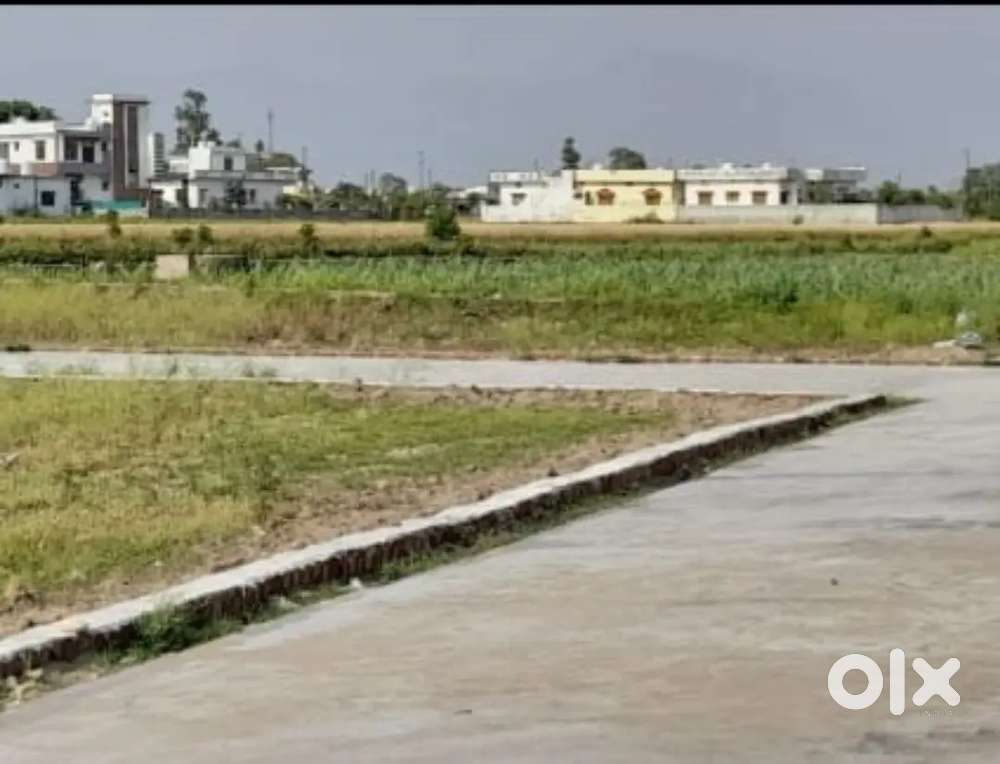 126  Gaj 20 feet Road Plot for Sale in Garhwal colony Kheri Doiwala