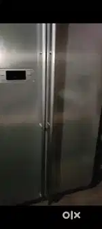 Side by side refrigerator