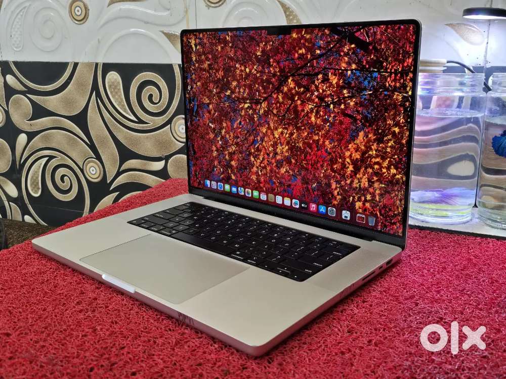 M1 PRO  Apple Macbook 16inch 16gb 512gb SSD  Retina XDR Display