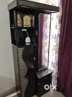 Queen Size Bed , dressing table and Crockery Rack