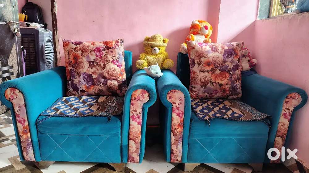 3 seater sofa 8 month old