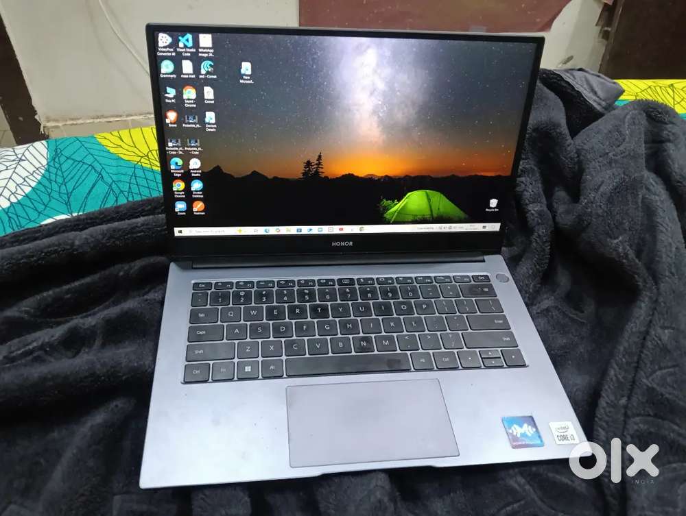 HONOR Laptop with Fingerprint